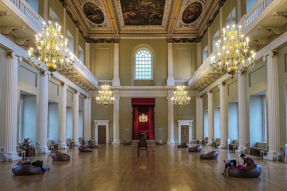 Royal Palaces in London - The Banqueting House, Whitehall: Interior View. Photo Credit: © Grahampurse via Wikimedia Commons.