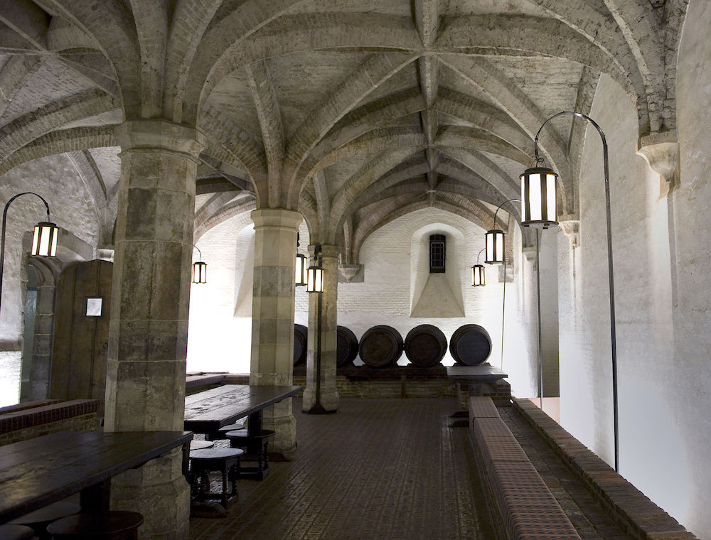 Whitehall Palace: King Henry VIII's Wine Cellar. Photo Credit: © OGL (Open Government License) via Wikimedia Commons.