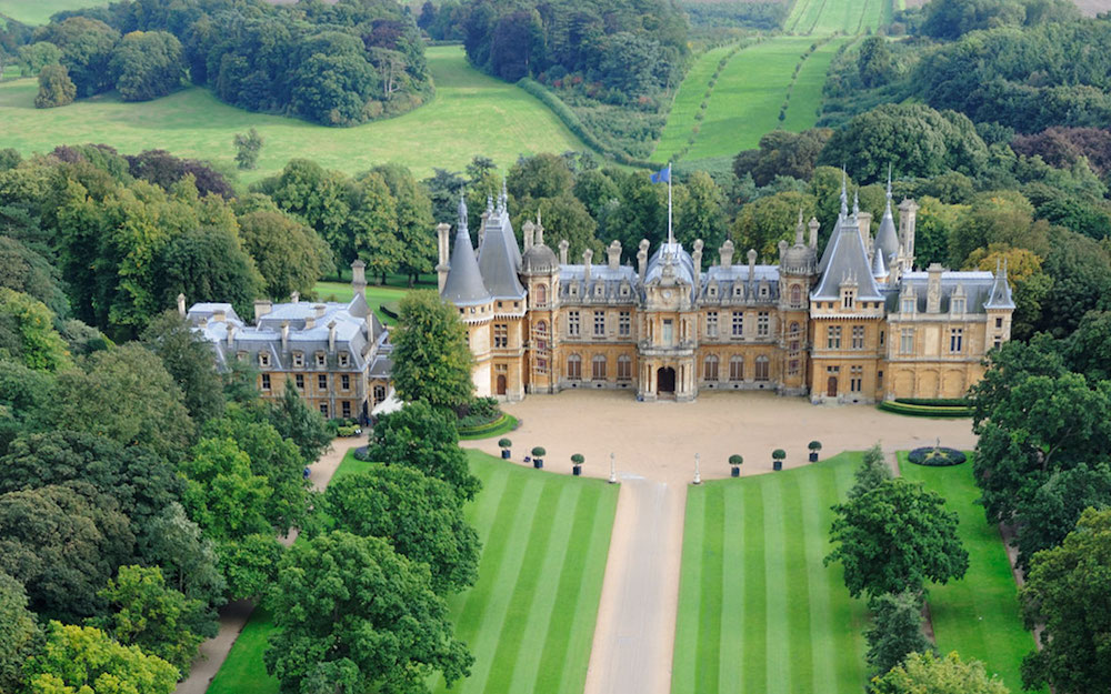 Aerial view of Waddesdon Manor from the north. Photo Credit: © John Bigelow Taylor via Wikimedia Commons. 