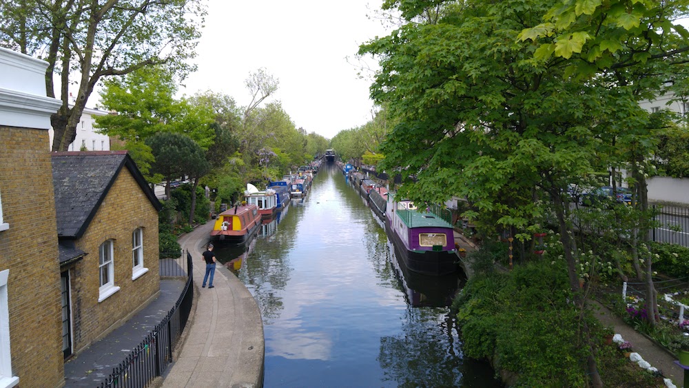Narrowboats in Little Venice on the Regents Canal in London.  Photo Credit: © Boweruk via Wikimedia Commons.